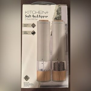 Gray Electric Salt and Pepper Mill Set
